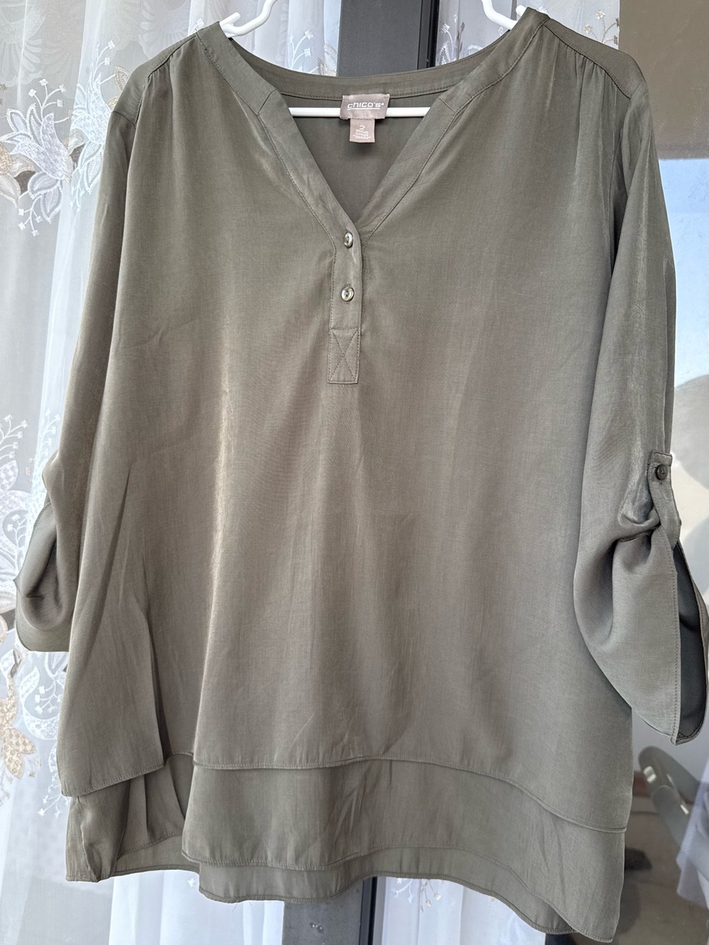 Chico's Layered Split-Back Popover Blouse Olive Green Roll Tab Size 2 (L)